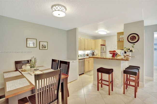 Foto del edificio - 7935 SW 86th St
