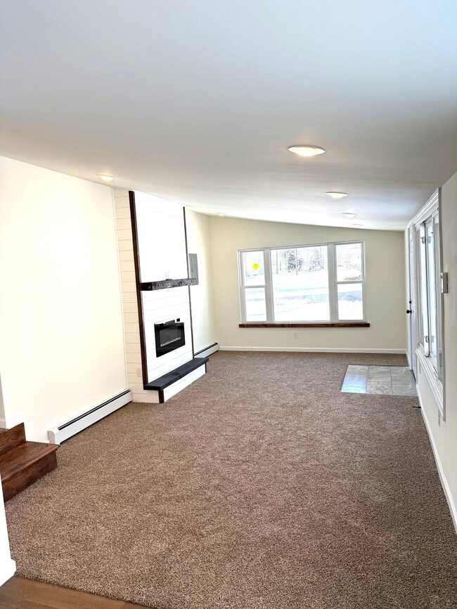 Foto del edificio - 1235 Bloom Rd