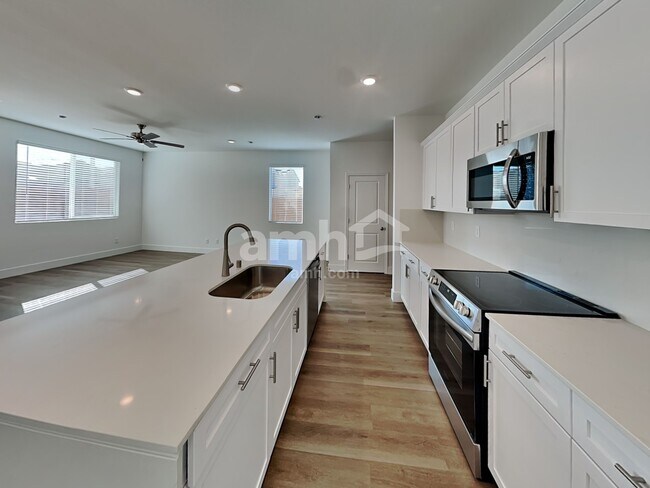 Foto del edificio - 8397 Buckskin Clf Ave