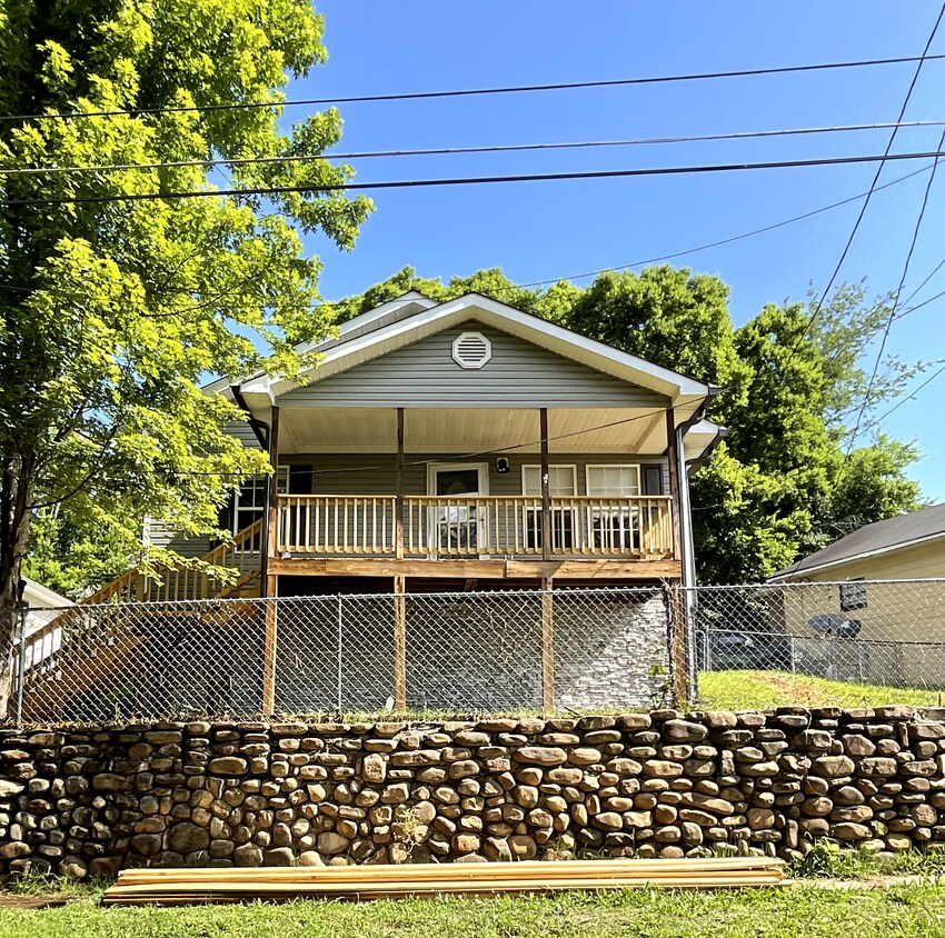 3619 Crompton St, Lupton City, TN 37351 House Rental in Lupton City