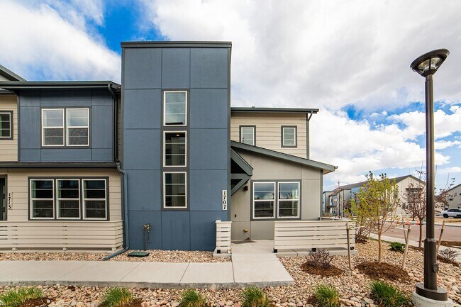 Foto del edificio - Updated Townhome at Victory Ridge!