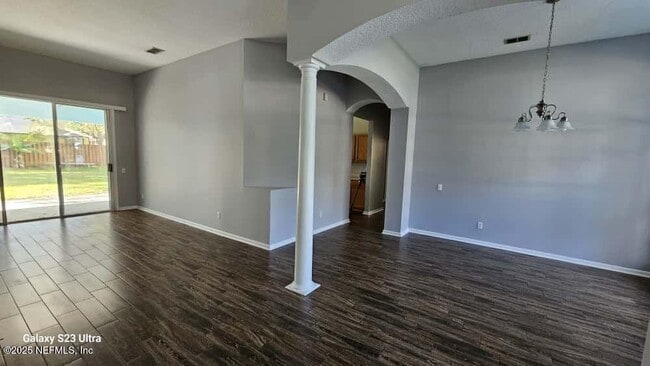 Foto del edificio - 709 Muskogee Ln