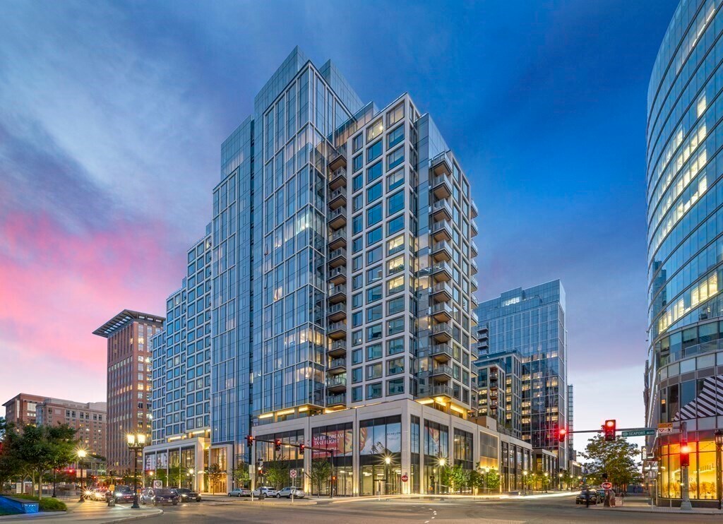 Primary Photo - 135 Seaport Blvd