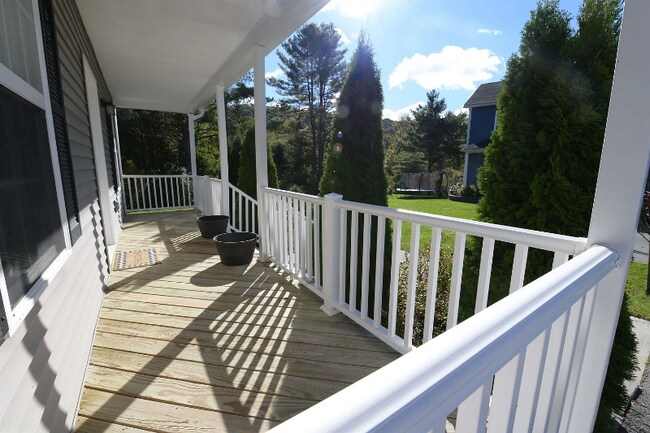 Foto del edificio - 55 Apple Blossom Rd