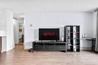 Building Photo - 221-226 6 Ave SE