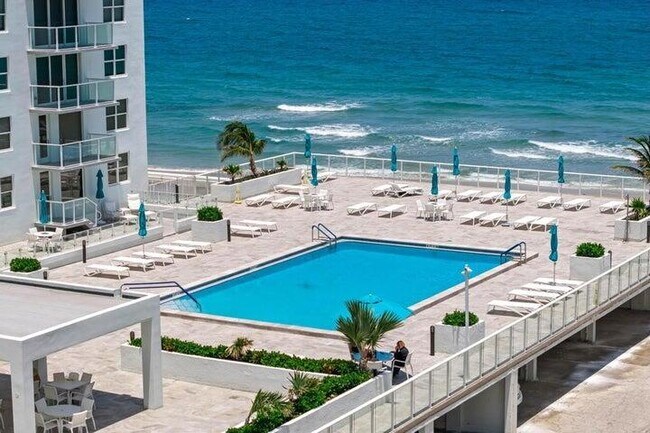 Building Photo - 3450 S Ocean Blvd