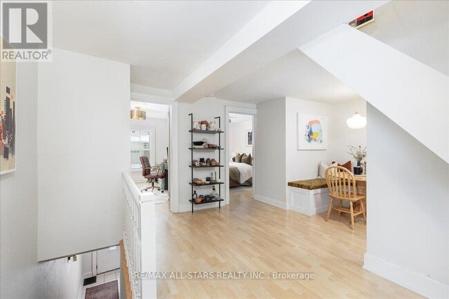 Photo du bâtiment - 387 Ontario St