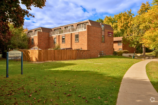 Building Photo - 68 Cassandra Blvd