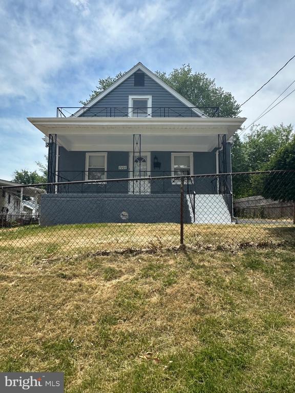 Foto principal - 7205 Flagstaff St