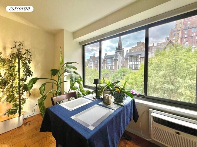 Building Photo - 372 Central Prk W