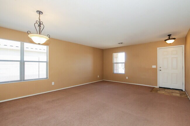 Foto del edificio - 3012 W Running Deer Trail