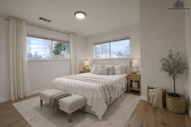 Building Photo - Amazing 4 bed, 2 bath house in Renton. AVAILABLE NOW!