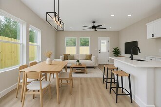 Building Photo - 8409 Sunnyhill St