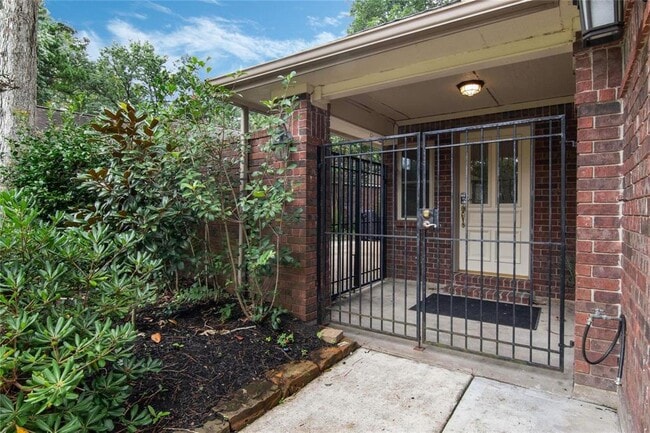 Building Photo - 3435 Beech Point Dr