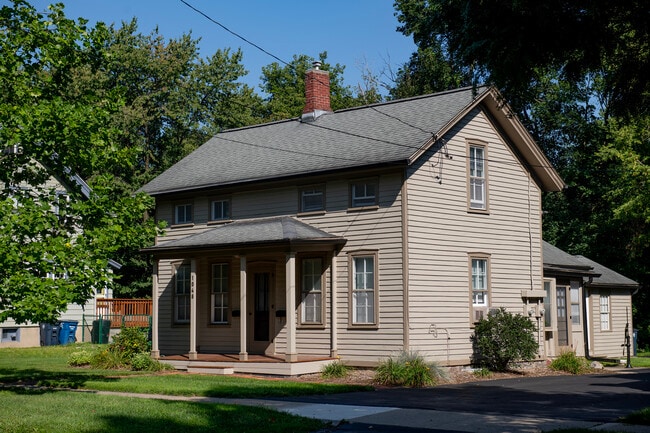 Building Photo - 1048 W Liberty St
