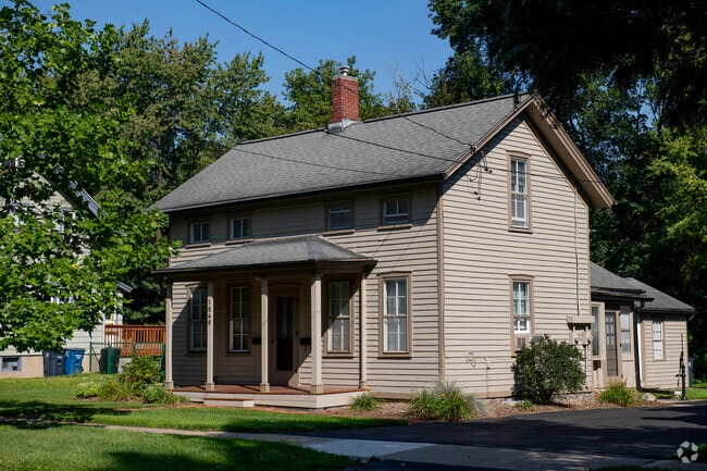 Building Photo - 1048 W Liberty St