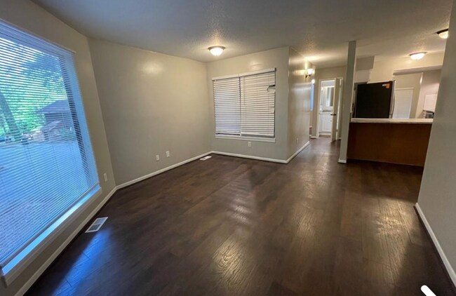 Foto del edificio - Room in Townhome on Terrace Trail