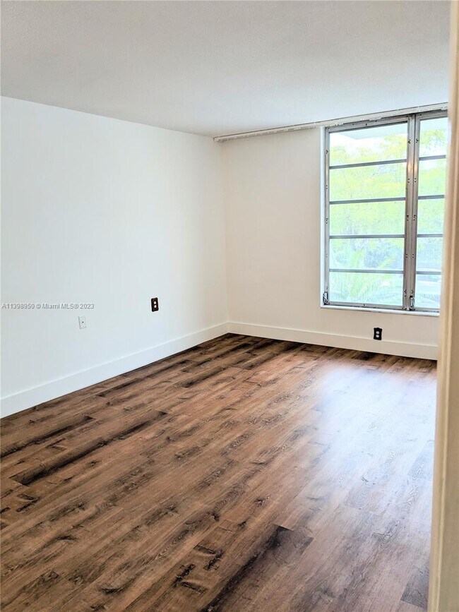 1750 NE 115th St Unit 201, Miami, FL 33181 Condo for Rent in Miami, FL