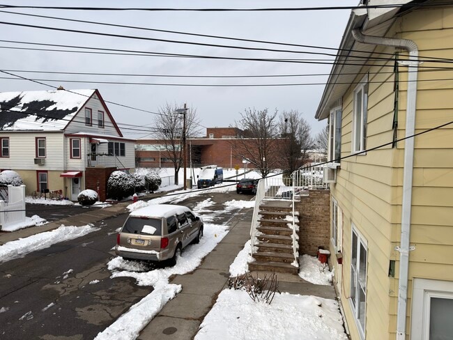 Foto del edificio - 462 Jackson Ave