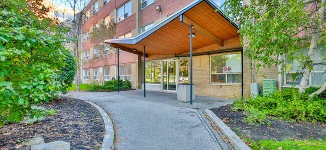 25 - Entrée - Rexlington Heights