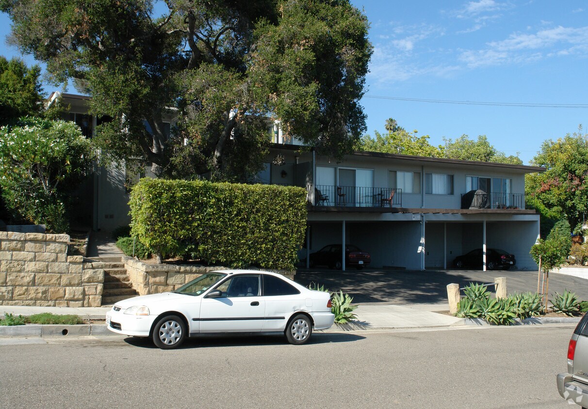 Primary Photo - 1606 Grand Ave