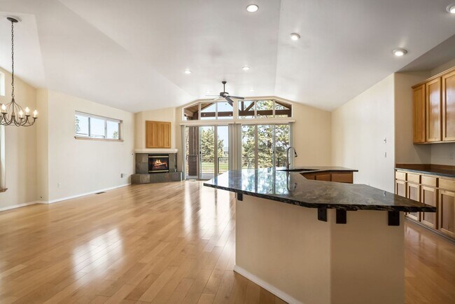 Foto del edificio - Beautiful Eagle Crest Home with Stunning Views and High-End Features!