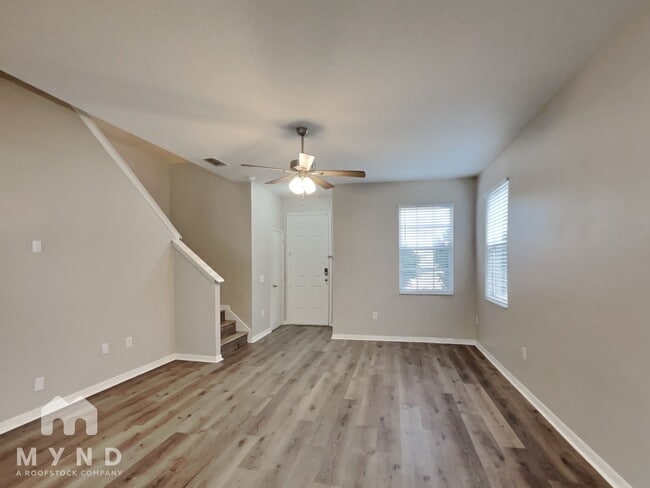 Building Photo - 2943 Lyndscape St