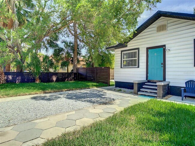 Foto del edificio - 2121 Dr M.L.K. Jr St N