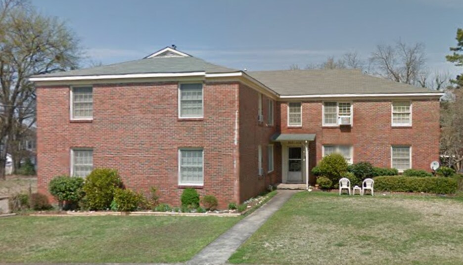 317 E 12th St Unit 12, Anniston, AL 36207 Apartment for Rent in Anniston, AL