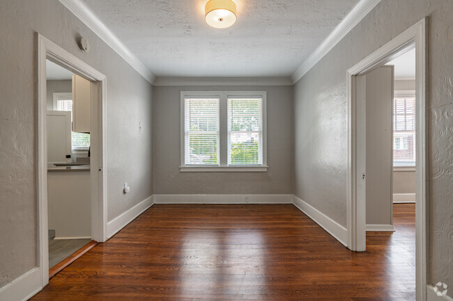 2BR, 2BA - 1200SF - The Avalon