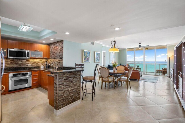 Foto del edificio - 2650 Lake Shore Dr