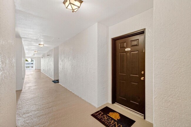 Building Photo - 3415 Tuscany Way