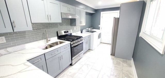 Foto del edificio - 329 Fletcher Dr