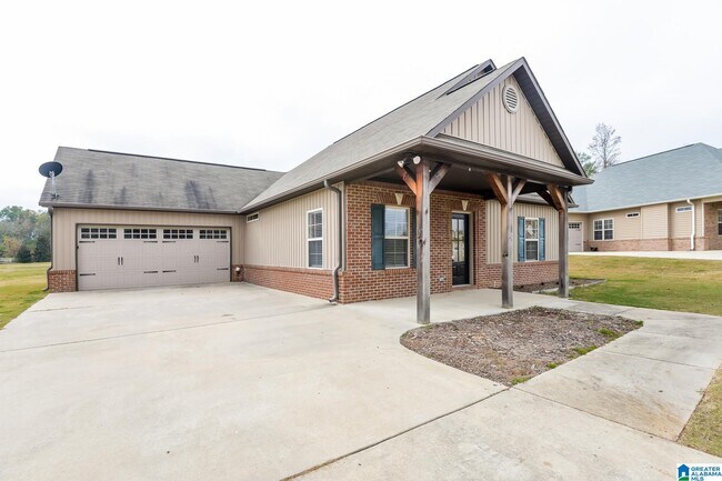 Building Photo - 45 Smith Glen Dr