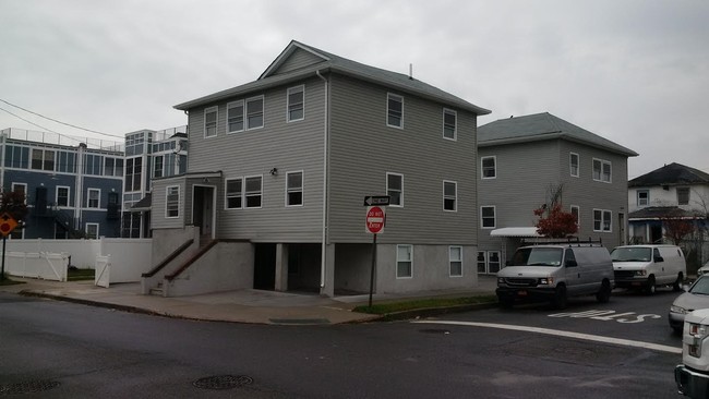 New roofs, siding, windows - Arverne