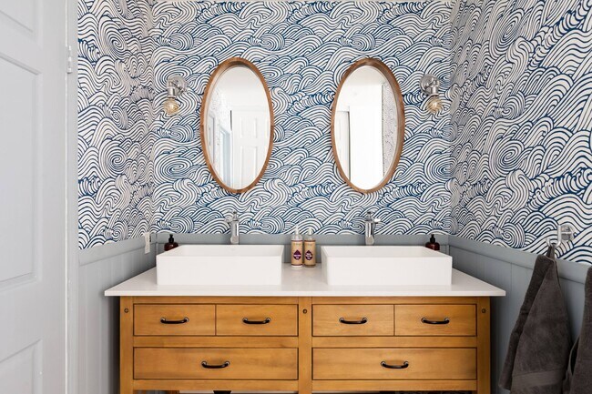 Foto del edificio - 5645 Friars Rd