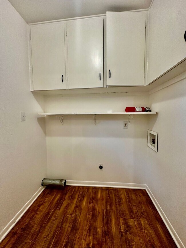 Foto del edificio - 3/2 With Office