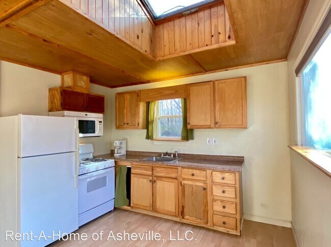 Building Photo - 1 br, 1 bath House - 367 Onteora Blvd