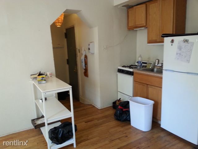 Building Photo - 77 Sterling Pl