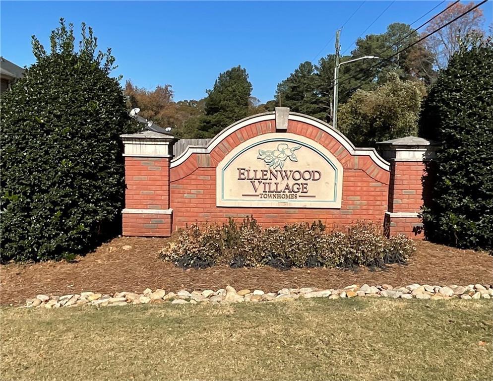 Foto principal - 6303 Ellenwood Dr