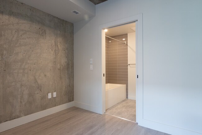 Photo du bâtiment - Hillside Apartments