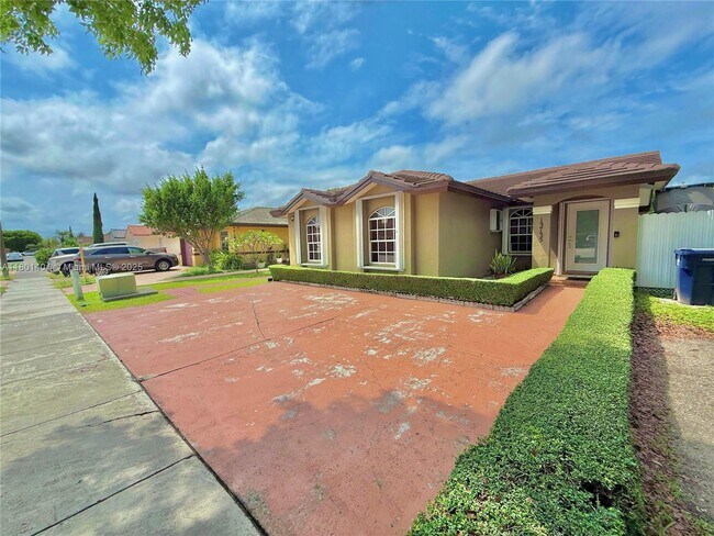 Building Photo - 13735 SW 157th St