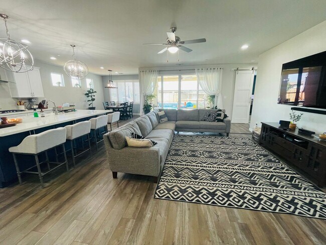 Building Photo - Beautiful New Construction Home with Pool ...