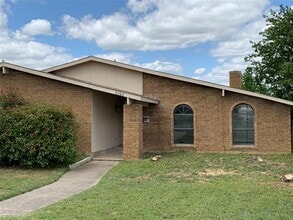 Building Photo - 5260 Pruitt Dr