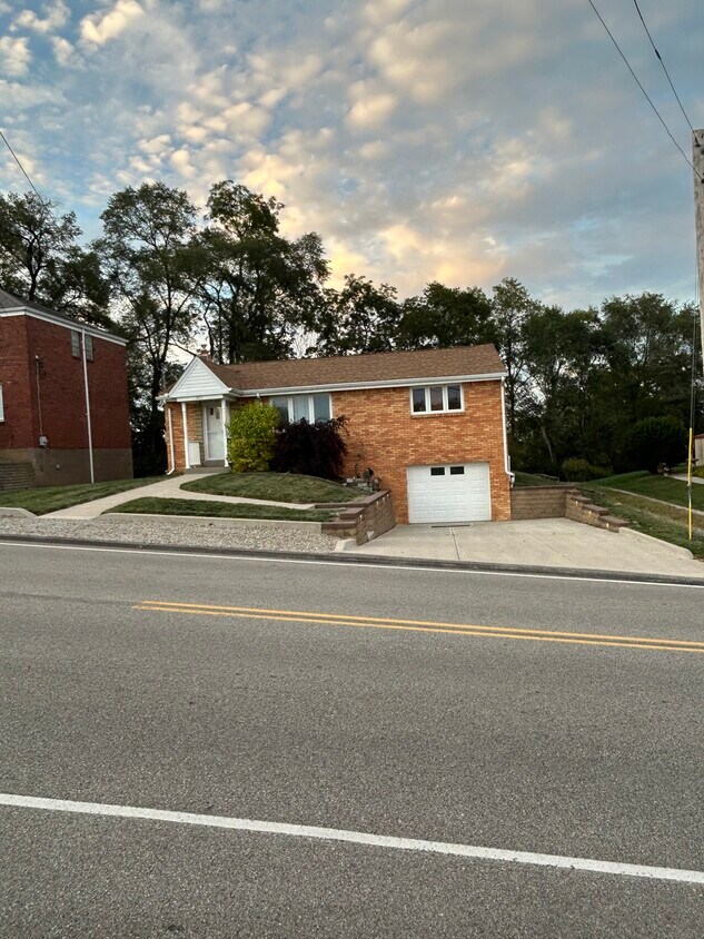Primary Photo - 3511 Willett Rd