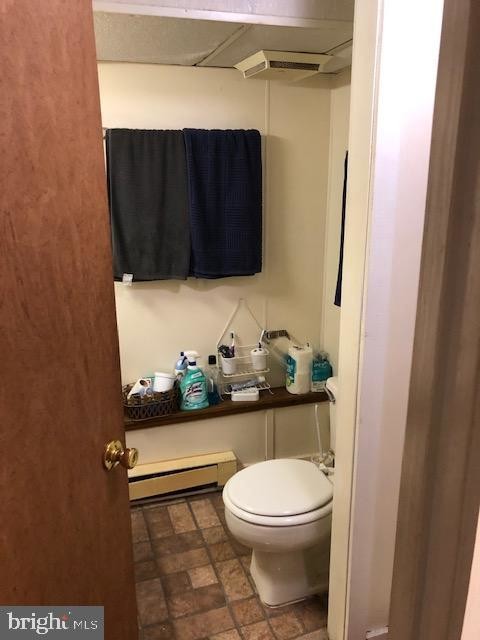 Building Photo - 327 E Broad St