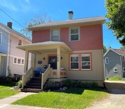 Building Photo - 108 S Randall Ave