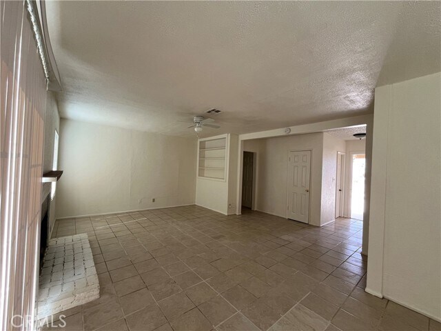 Foto del edificio - 12014 Oasis Rd