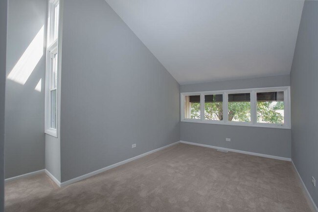 Building Photo - 7309 W 110th St