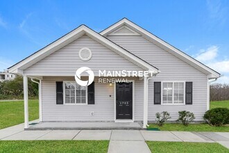 Building Photo - 1703 Shorewell Dr